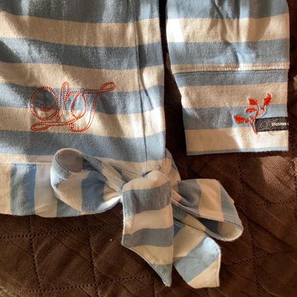 Wide neck striped top with 3/4 sleeve and tie bottom - Picture 3 of 3